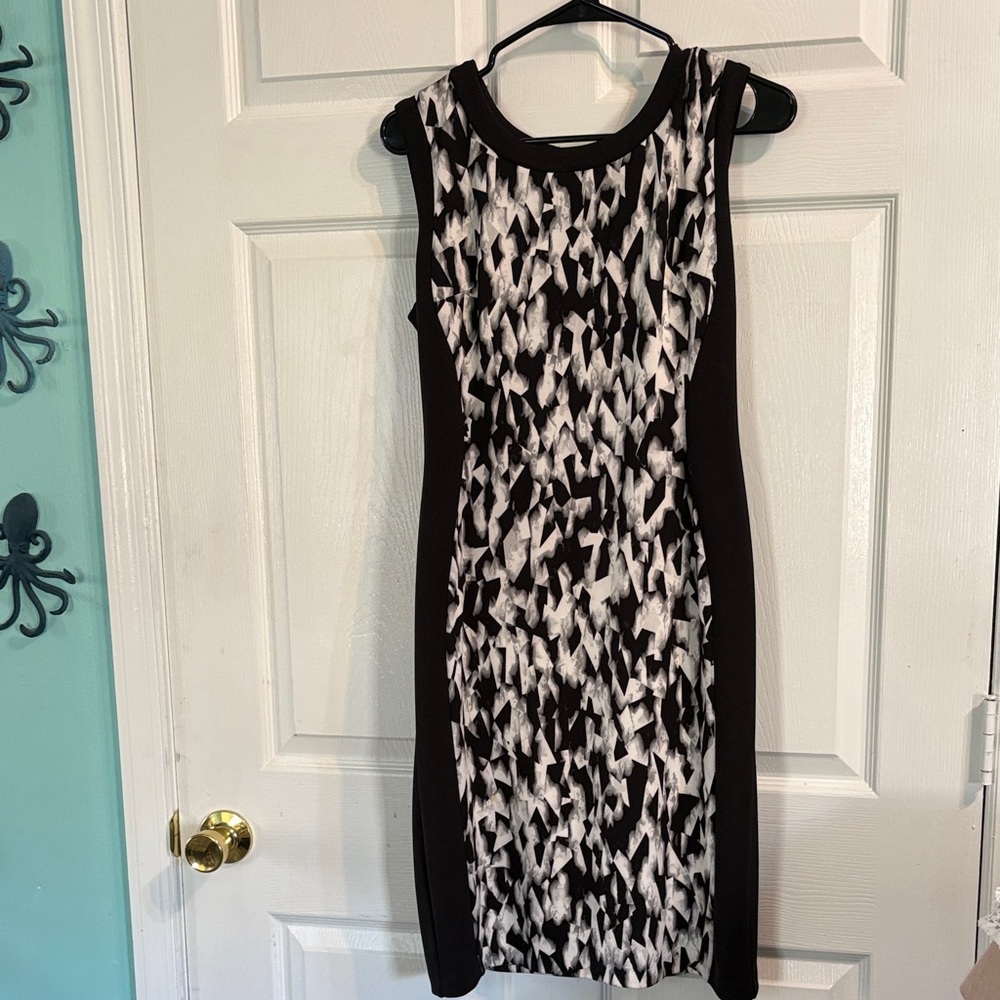 Maggy London Black and White Midi Dress